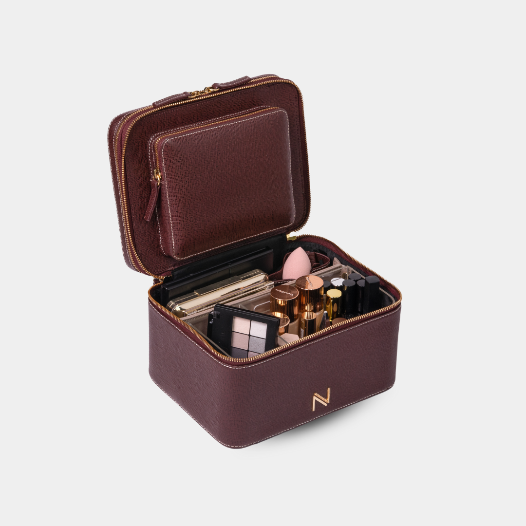 حقيبة الماكياج - أساي
