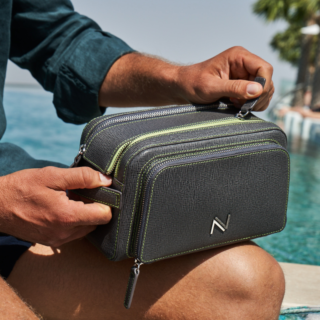 حقيبة مستحضرات العناية الشخصية - عاصفة